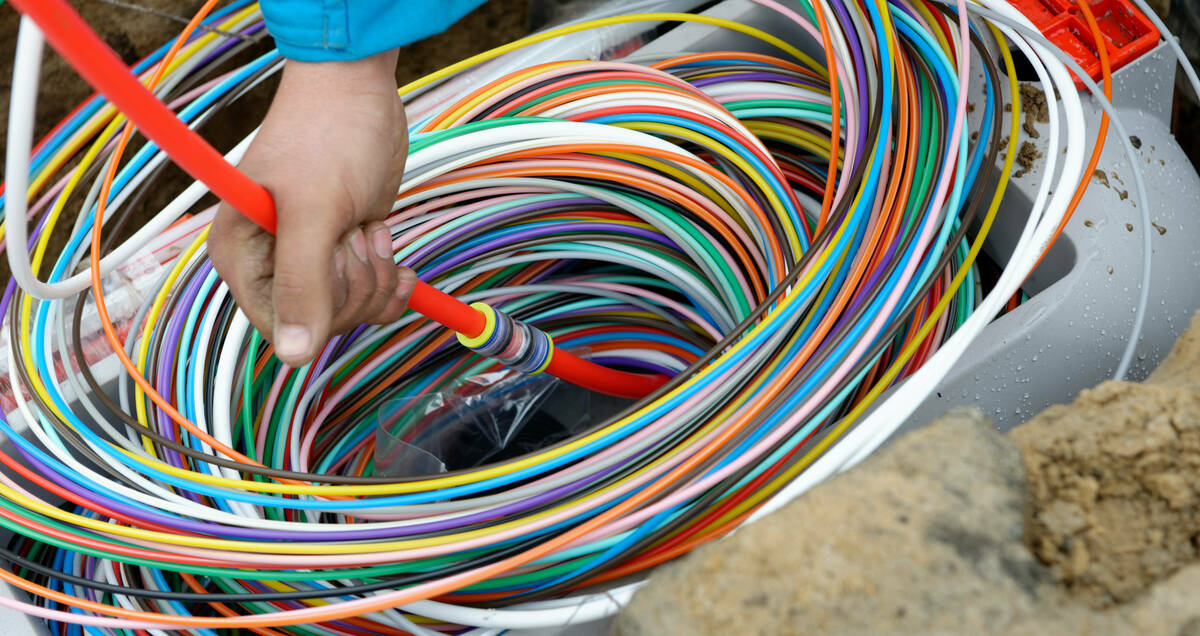 Netzausbau der Deutschen Glasfaser mit Glasfaser bis ins Zuhause (FTTH)