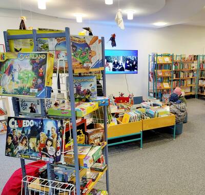 Neben Büchern, Zeitschriften, Filmen und anderen (elektronischen) Medien kann man in der Gemeindebücherei Großenseebach auch viele Brettspiele ausleihen.